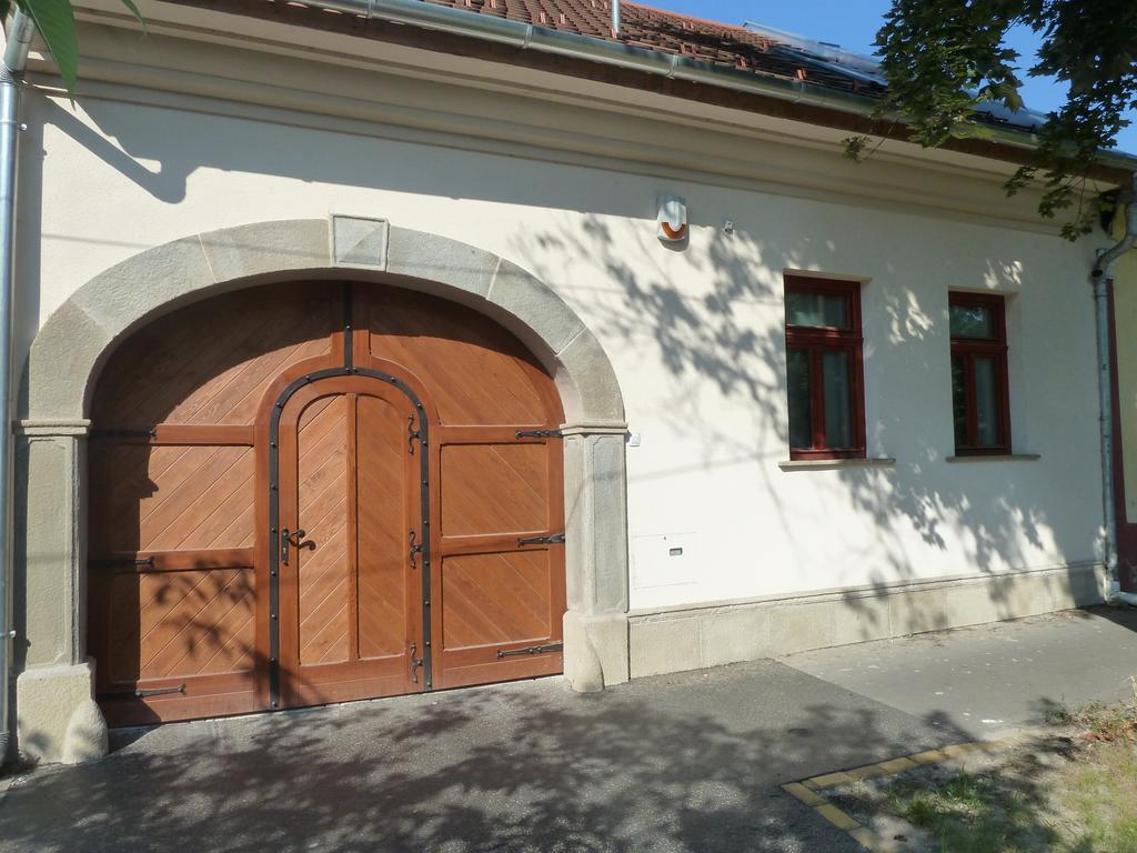 Kaboca Vendeghaz Apartment Vác Exterior photo